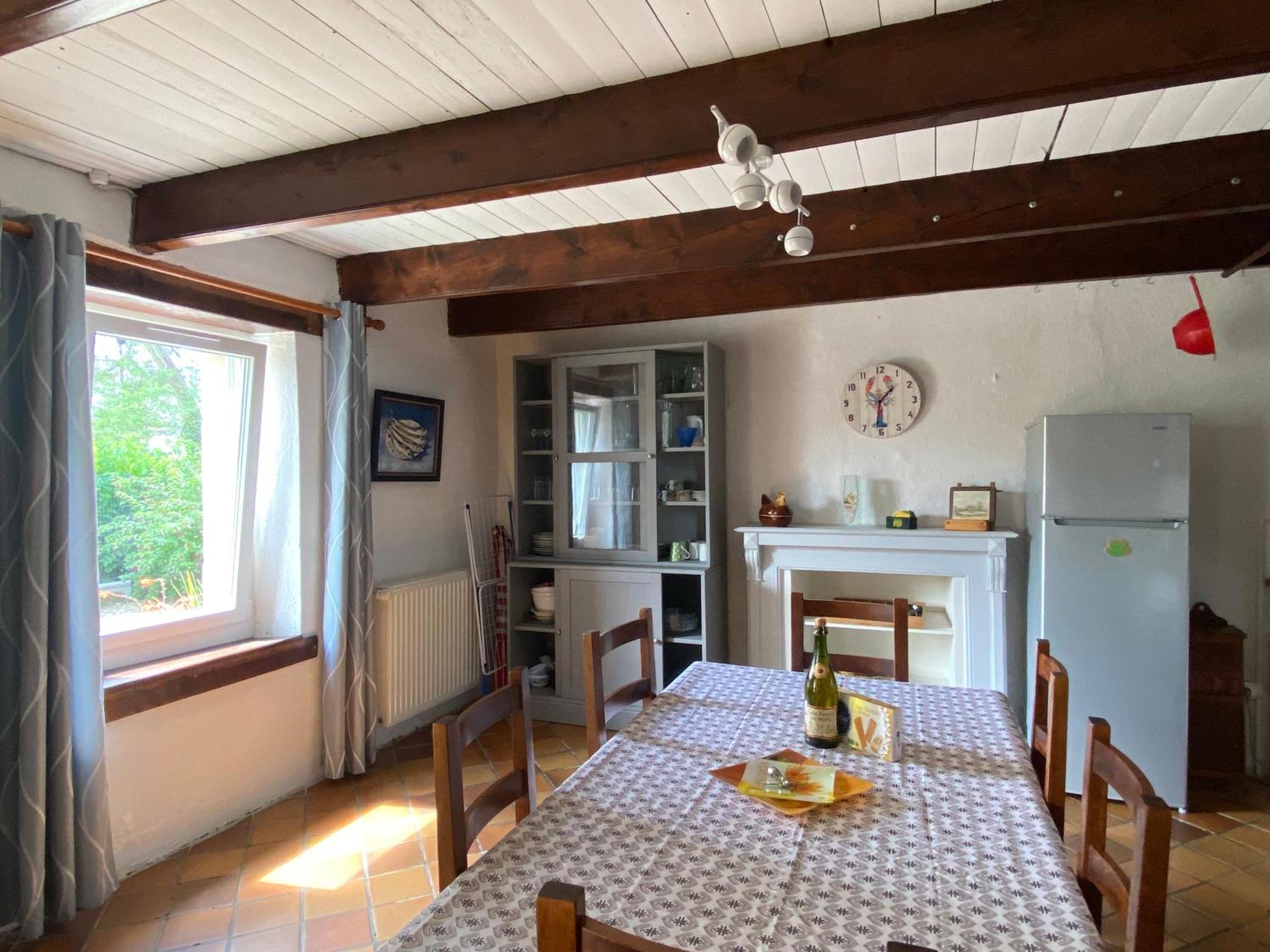 Sue'S Cottages Pleuven Exteriör bild